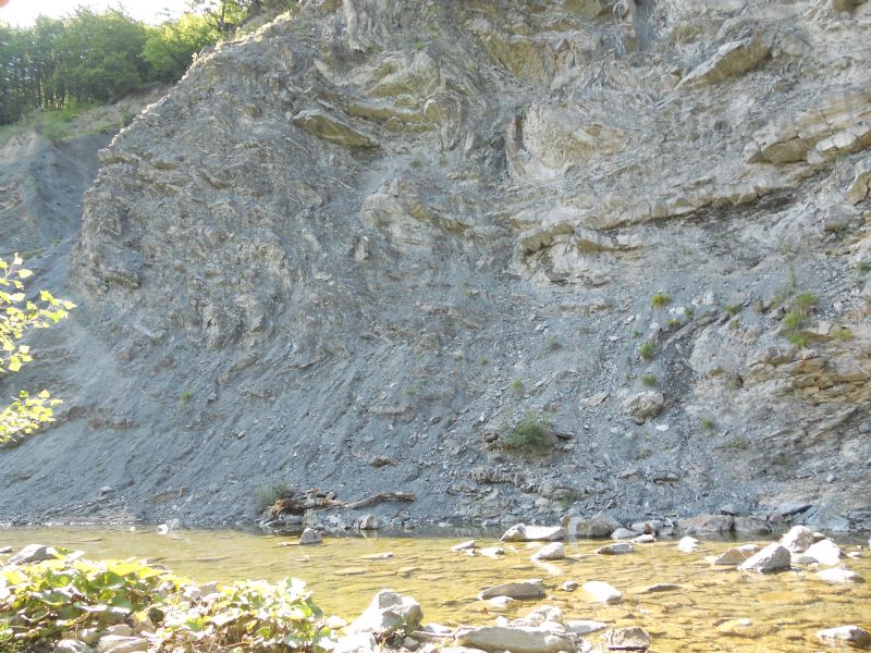 A caccia di faglie e strutture